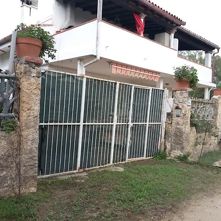 بيت للعطل Mansarda Colostrai *